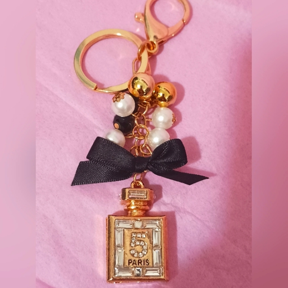 Elegant Gold and Black Bag Charm/key Chain